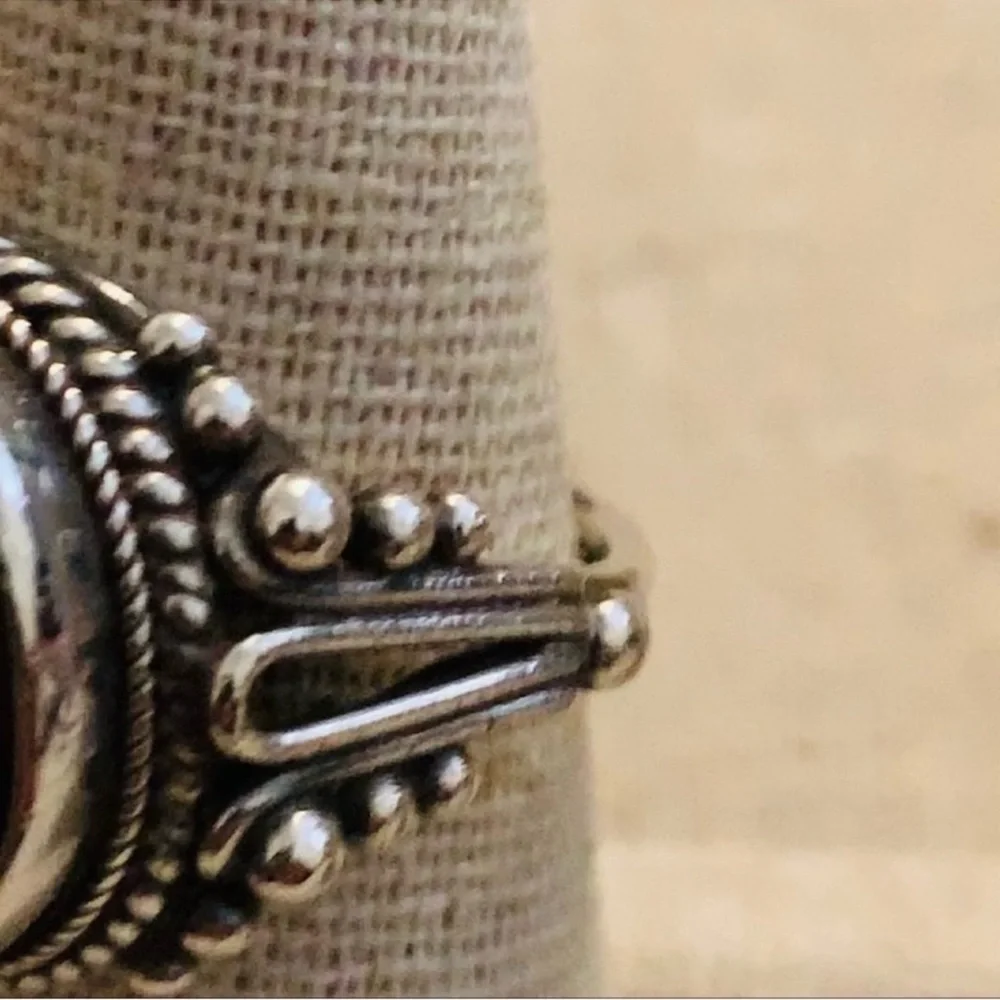 Lord & Taylor | Ring | Silver Garnet Oversized Ring